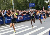Matt Centrowitz wins 5th Avenue Mile